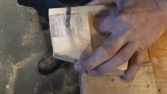 Как сделать ручку для ножовки?