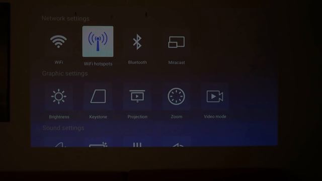 Обзор BYINTEK UFO P12. В путешествие с проектором! смотреть онлайн