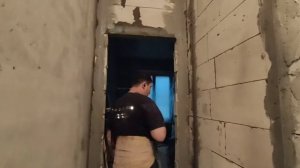 Как грунтовать краскопультом стены  с пуливезатором еинхилл ( Einhell ) просто красота .