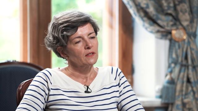 "Живое интервью" с Сесиль Рог смотреть онлайн