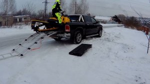 BRP SUMMIT заезд в кузов пикапа 163 гусянка.
