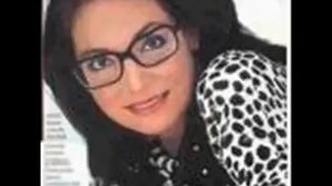 NANA MOUSKOURI   MALAGUEÑA SALEROSA