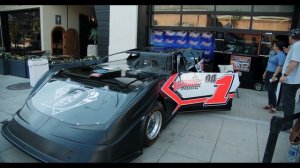 Выставка гоночных ретро автомобилей под классный трек (4k видео)