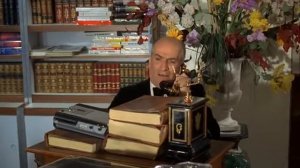 Джо.Деловой человек Луи Де Фюнес