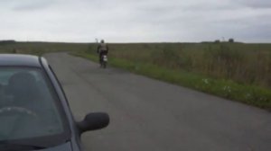 Попытка вилли на Suzuki Djebel 250