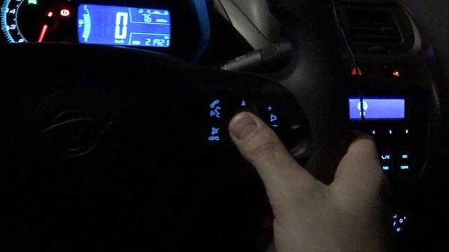 Штатные кнопки на руль Ravon R4 смотреть онлайн