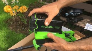 Выбираем триммер, который косит даже кусты