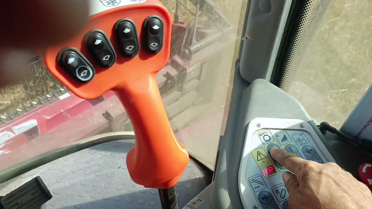 Уборка пшеницы в КФХ Герефорд