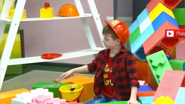 Детский Город профессий. Глеб выбирает профессию строитель