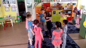 Игра "Ходит Ваня"