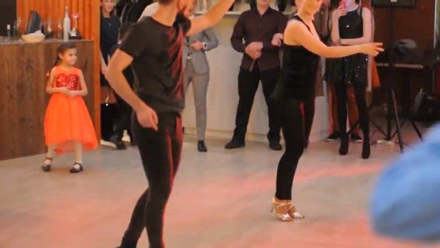 Бачата на свадьбе смотреть онлайн