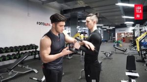 Сгибание рук хватом "Молот"