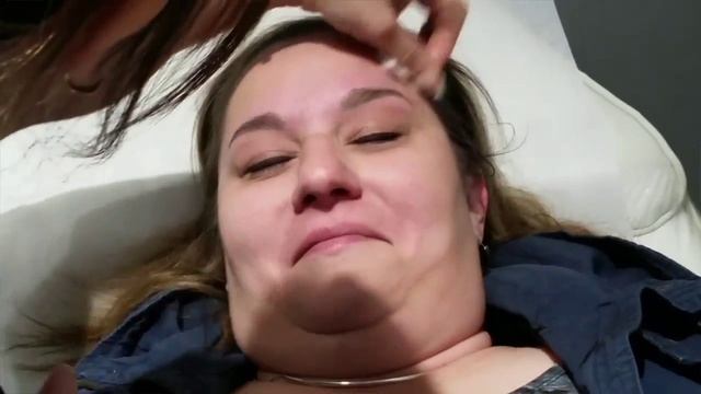 ВЕСЁЛАЯ АМЕРИКАНКА/ЭЛЕКТРИЧЕСКИЕ МАШИНЫ/ДЕНЬ КРАСОТЫ/ЕДА смотреть онлайн