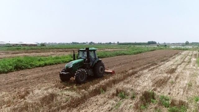 Трактор AGROAPOLLO