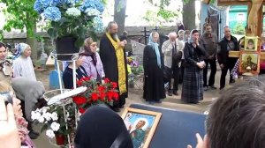 24 мая 2016. День Рождения Батюшки Николая Гурьянова. На Могилке у Старца