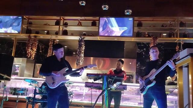 Yusuf Ismailov With Gunesh-group. Kone Guzer - Live Sound