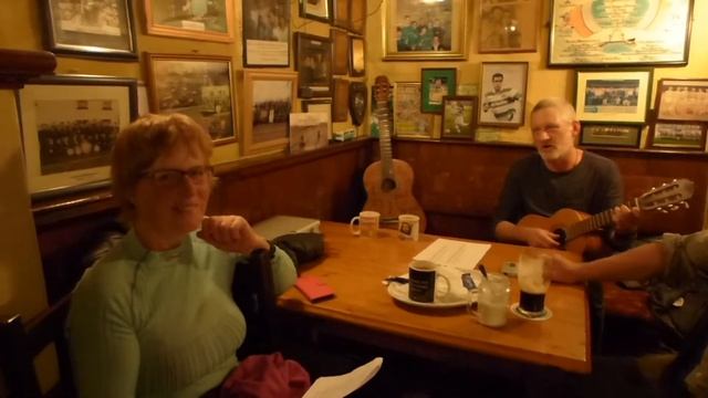 "Долгая дорога в Дублин" - "Long way to Dublin" - Russian song in Ireland смотреть онлайн