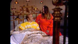 Cass Elliott singing California Earthquake and Dream a little dream from the Smothers Brothers 1968