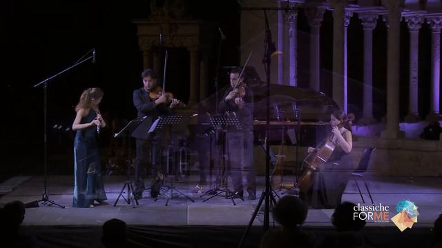 W. A. Mozart Quartetto K 285 in re maggiore смотреть онлайн
