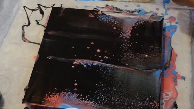 Ячейки в акриловой заливке с помощью мастихина. Acrylic fluid pouring. смотреть онлайн