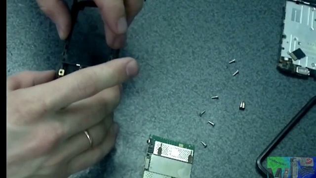 Nokia 5800 Замена разъема зарядки Charging connector replacement смотреть онлайн