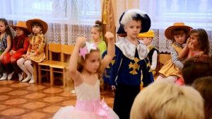 Как Мушкетёры с Ковбоями Новый 2020 год встречали. Утренник в Детском саду