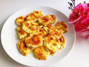 Кабачки в духовке с сыром! Обожаю такой рецепт кабачков! Вкусные рецепты Просто!