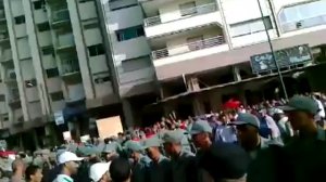 Printemps Arabe au Maroc_ Le mouvement printanier du 20 février fait face aux loyalistes