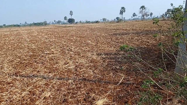 Land for sale.1.1/2 acrs Rs.43 Laks for acr near Bhongir.9848209808