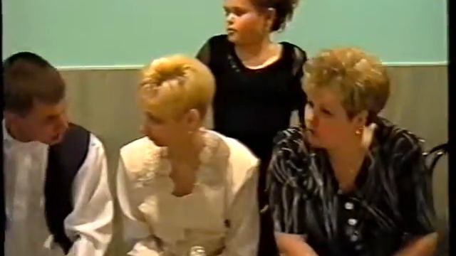 Вышний Волочёк .кафе ДОРОЖНОЕ.песня Молодой человек с жестикуляцией глухонемых. смотреть онлайн