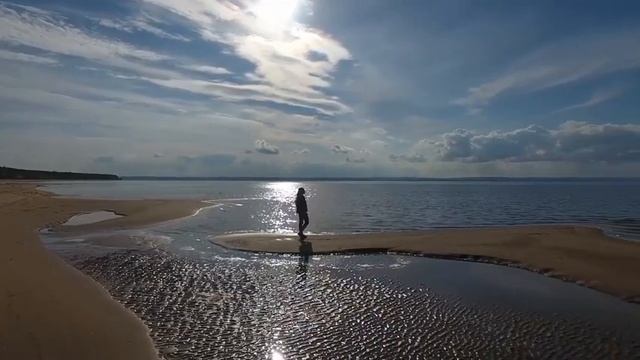 _Волга _.Поет Ольга Рыбникова. смотреть онлайн