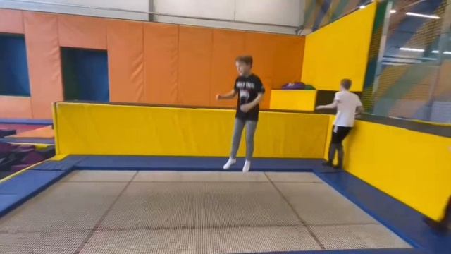 Матвей поход на батут Кинешма Roblox смотреть онлайн