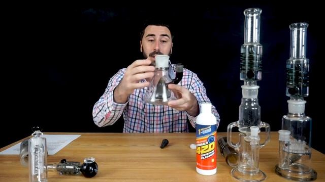 How to Clean a Bong | Freeze Pipe Formula 420 Cleaning Kit смотреть онлайн