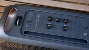 Колонка с караоке - полный обзор JBL Partybox On The Go