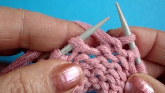 Урок 43 Скрещенная изнаночная петля вязание спицами Knitting basics