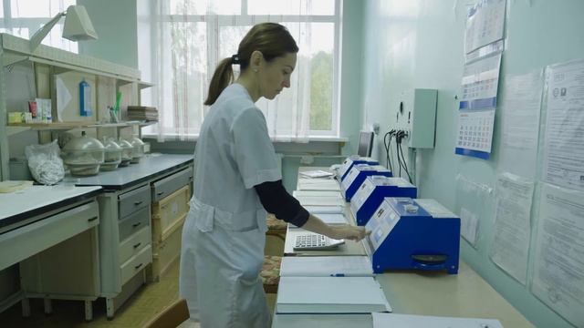 Атомные энтузиасты смотреть онлайн