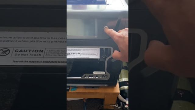 Qidi X-Max printer doesn’t turn on. 21 May 2022