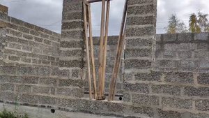 Строительство дома из арболита - выложен 12 ряд, сделаны дверные перемычки