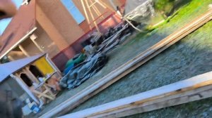 заглубленная теплица продляет сезон на два месяца!