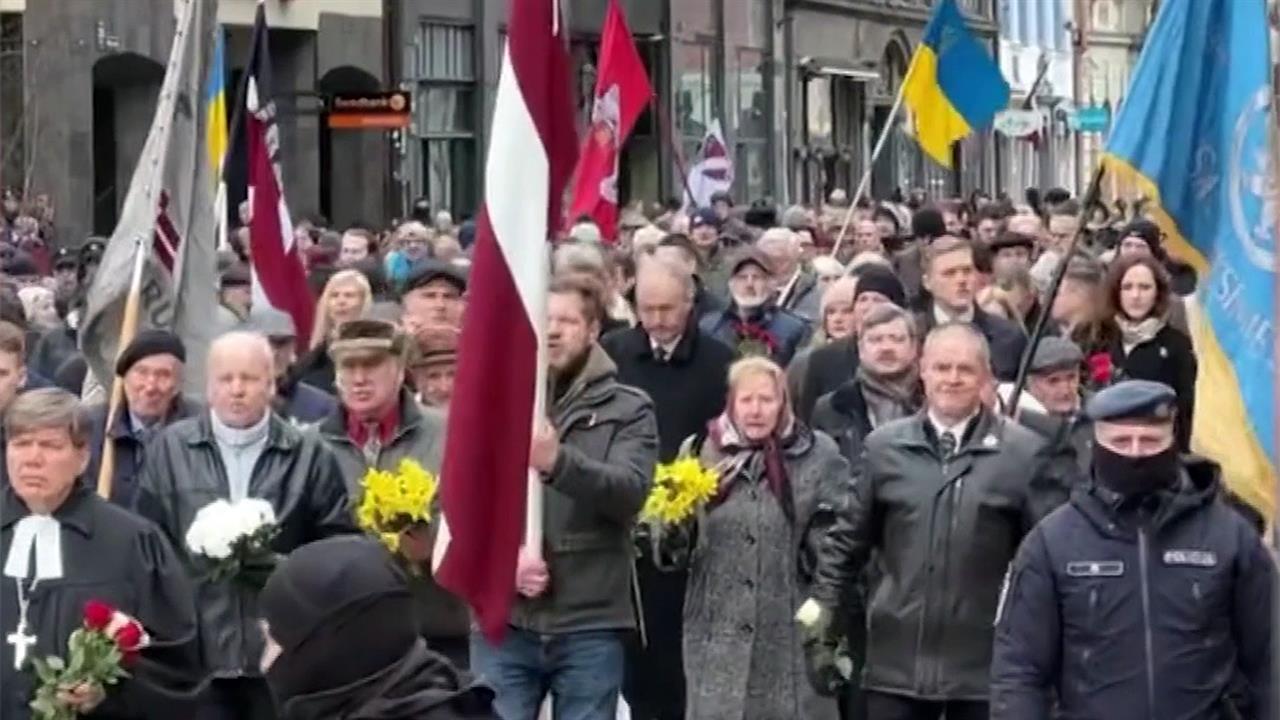 В Риге к шествию в честь легионеров СС присоединились беженцы с Украины