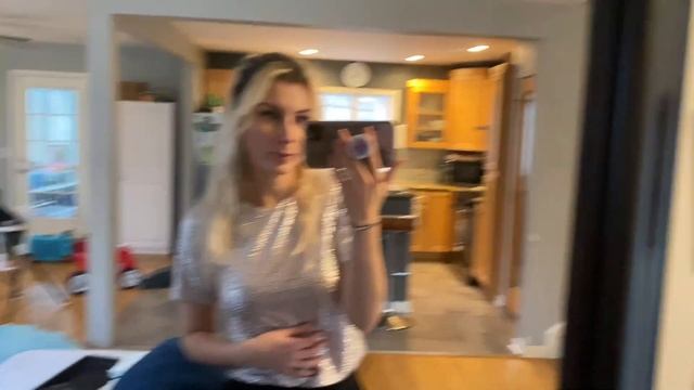 НАРЯДИЛАСЬ. АМЕРИКАНЕЦ ПОВЁЛ В РЕСТОРАН. смотреть онлайн