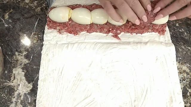 Мясной рулет. Просто, бюджетно. Рецепт рулета из лаваша.