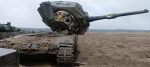 Момент уничтожения «Ланцетом» ещё одного немецкого танка Leopard 2A6