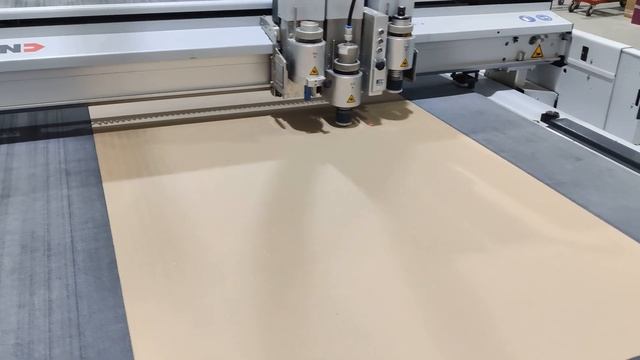 Фигурная резка картона на плоттере смотреть онлайн