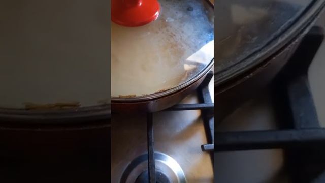 Мягкий, высокий бисквит на сковороде. Самый простой рецепт. смотреть онлайн