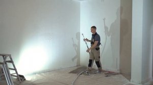 Восемьдесят квадратов за час: тестируем шпаклевочный аппарат EGO и засекаем время