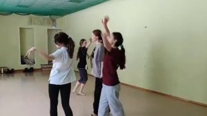 Разучиваем новые танцы, повторяем старые