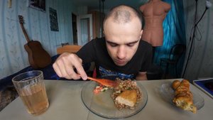 МУКБАНГ ГРЕЧКА С КОТЛЕТОЙ КУРИНОЙ / САЛАТ ОВОЩНОЙ/  ВЫПЕЧКА С МЯСОМ / ОБЖОР EATING Mukbang ASMR АСМР