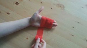 Пеха-Хафт красного цвета видео обзор самофиксирующегося бинта