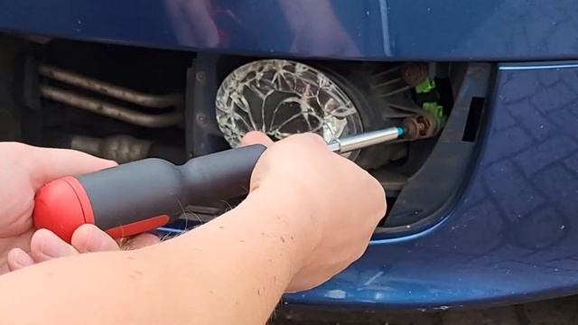 Audi A4 (B6) Fog Light Replacement - Easy DIY смотреть онлайн